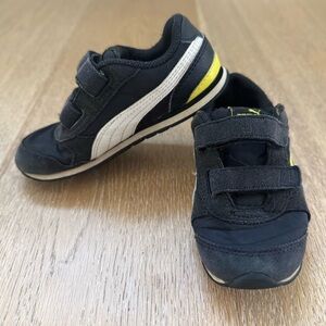 Toddler Pumas Size 10
